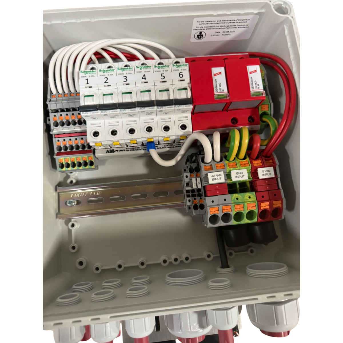 Sicherungsautomaten Rosenberger SLPDU22-x6 DC Power Distribution Unit – 48 V DC Verteilerbox mit DEHNsecure SPD & 6× Schneider Electric iC60N 20 A