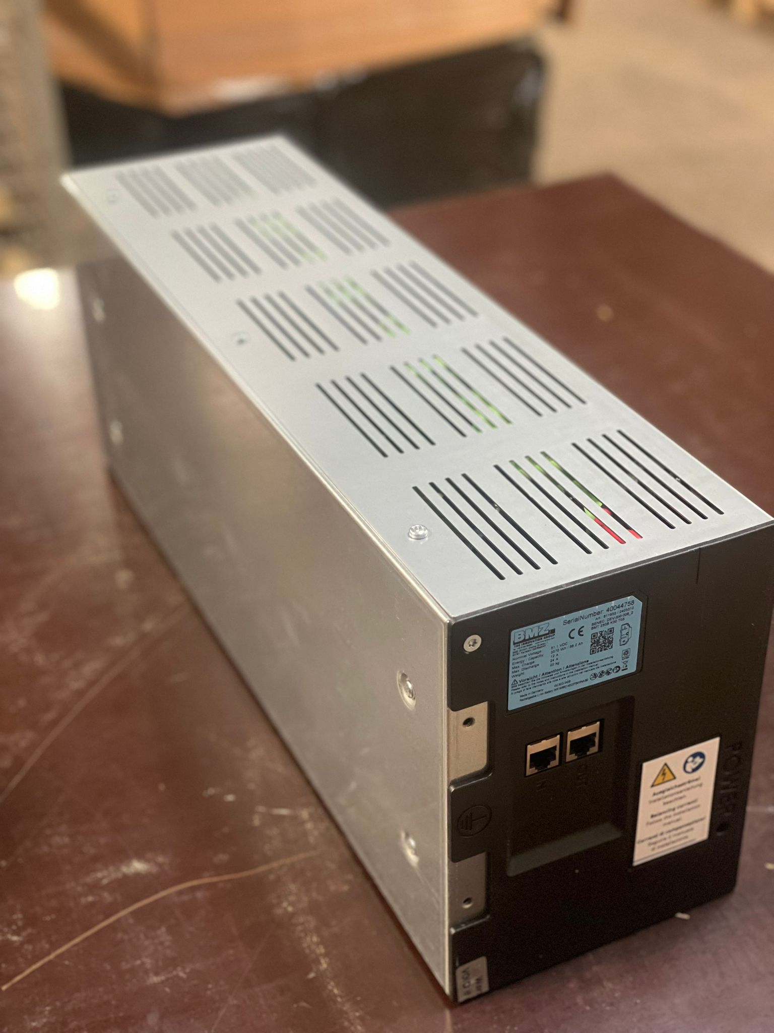 Batteriespeicher SENEC HOME Stromspeicher -  V2.1 -  3.7 KWH