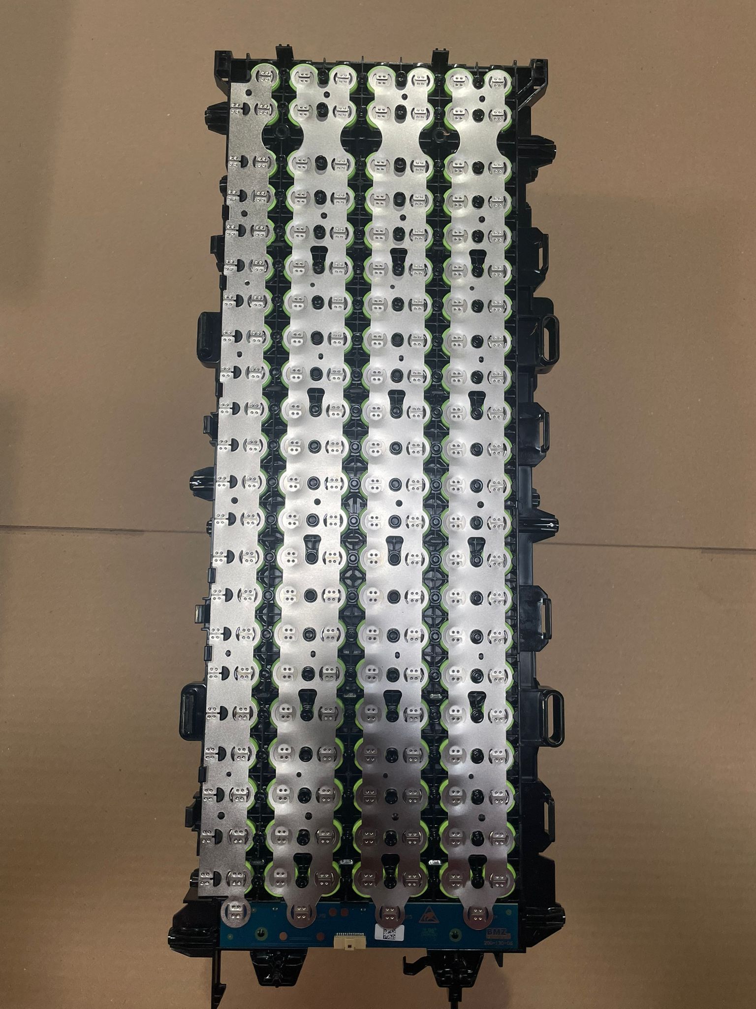 BATTERIE MODUL LITHIUM 3.7 KWH • 51.7 V DC • 80 AH • NEU